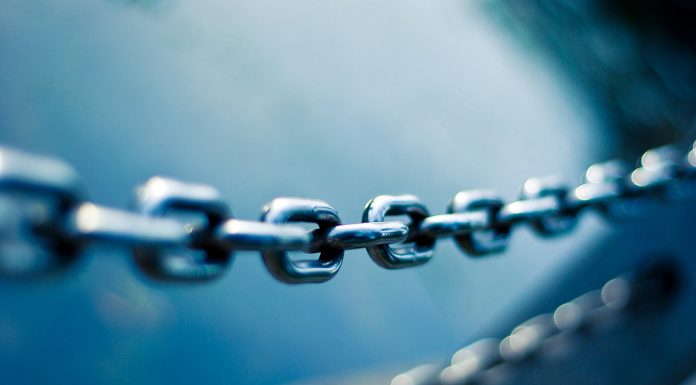 How to use fluent interfaces and method chaining in C#