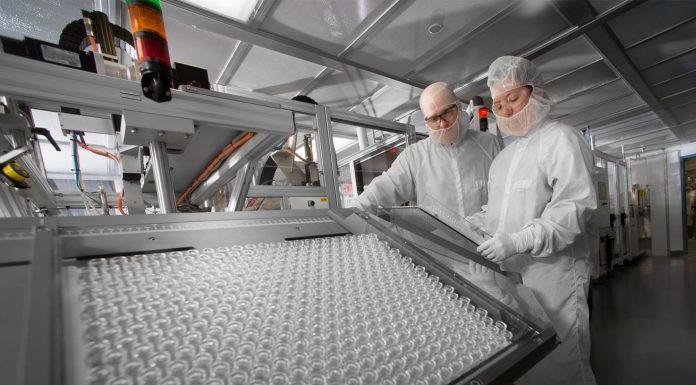 How quickly can the US distribute a Covid-19 vaccine? Here are the four biggest logistical challenges.