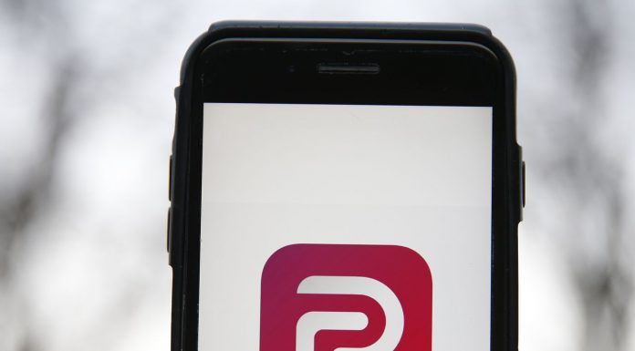 Why conservatives’ favorite Twitter alternative is about to disappear from the internet