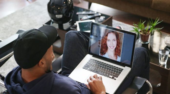 Online romance scammers stole more hearts (and money) in 2020 than 2019