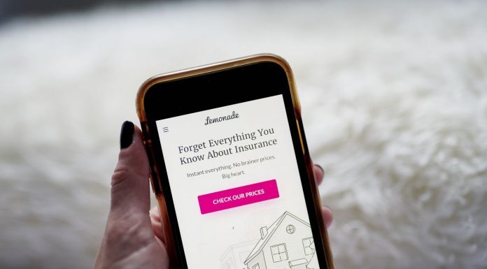 A disturbing, viral Twitter thread reveals how AI-powered insurance can go wrong