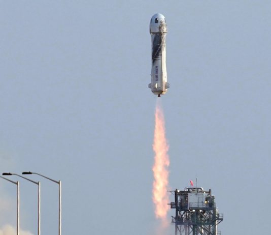 Blue Origin takes its first passengers to space