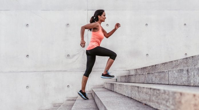 How to Use Running Apps to Hit the Road