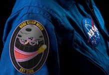 The Download: moon city problems and drone traffic controllers